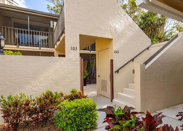 Property at 15330 Cedarwood Ln #103, Naples, FL 34110, 2 beds, 2 baths