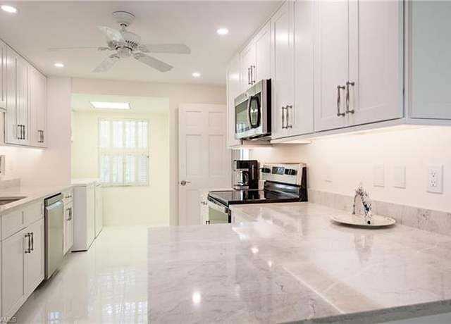 Property at 4155 Crayton Rd #109, Naples, FL 34103, 2 beds, 2 baths