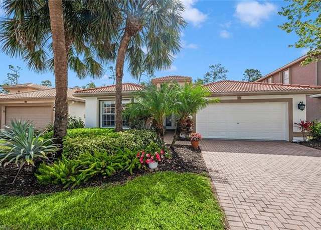 Property at 2430 Butterfly Palm Dr, Naples, FL 34119, 3 beds, 2 baths