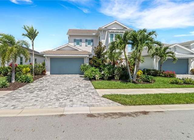 Property at 8913 Redonda Dr, Naples, FL 34114, 4 beds, 3.5 baths