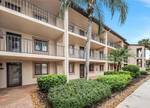 Property at 7300 Saint Ives Way #5208, Naples, FL 34104, 2 beds, 2 baths