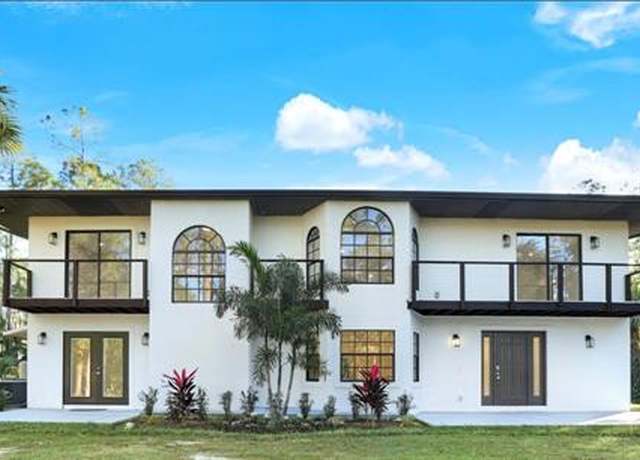 Property at 3720 8th Ave SE, Naples, FL 34117, 4 beds, 3 baths