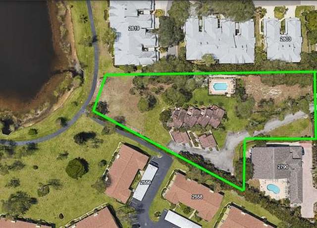 Property at 2708 Santa Cruz Blvd, Naples, FL 34112, 8 beds, 8 baths