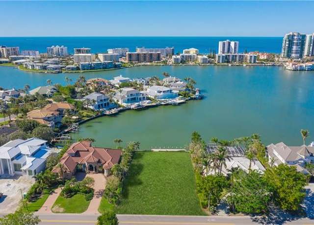 Property at 3453 Crayton Rd, Naples, FL 34103