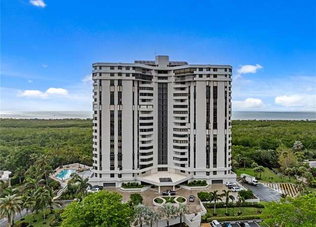 Property at 6001 Pelican Bay Blvd #906, Naples, FL 34108, 3 beds, 3 baths