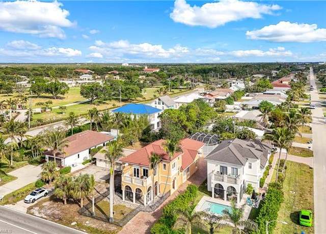 Property at 11020 Vanderbilt Dr, Naples, FL 34108, 4 beds, 4 baths