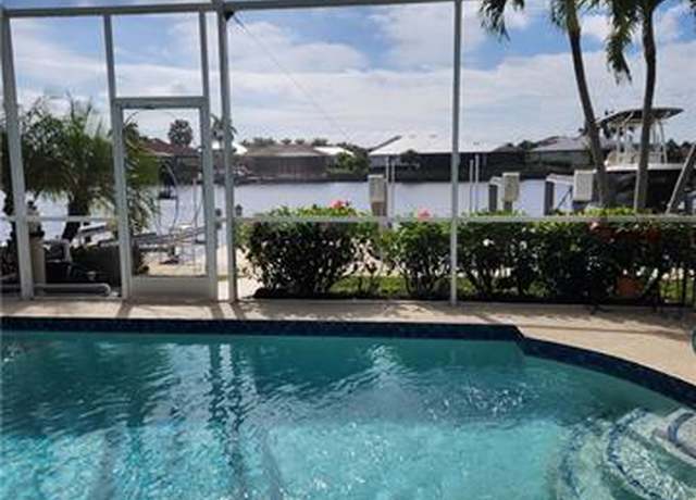 Property at 314 Stella Maris Dr S, Naples, FL 34114, 2 beds, 2 baths