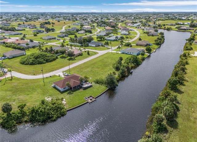 Property at 308 NW 29th Pl, Cape Coral, FL 33993