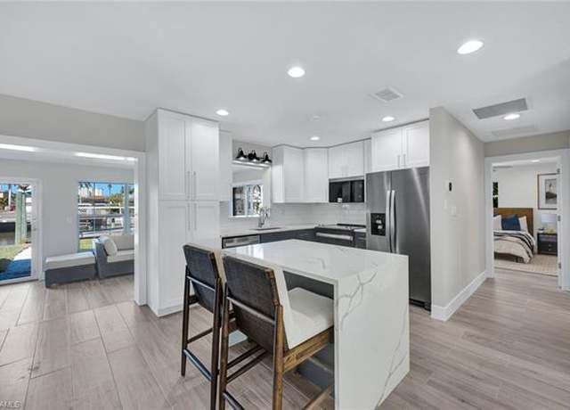 Property at 373 Egret Ave, Naples, FL 34108, 3 beds, 2 baths