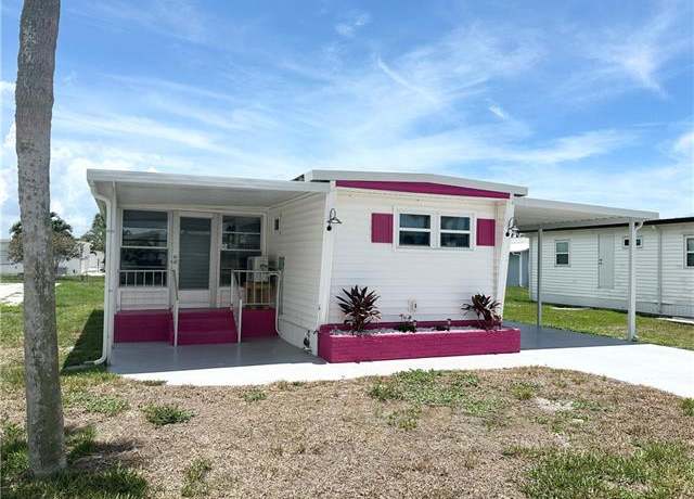 Property at 11371 Bayside Blvd, Fort Myers Beach, FL 33931, 2 beds, 1.5 baths