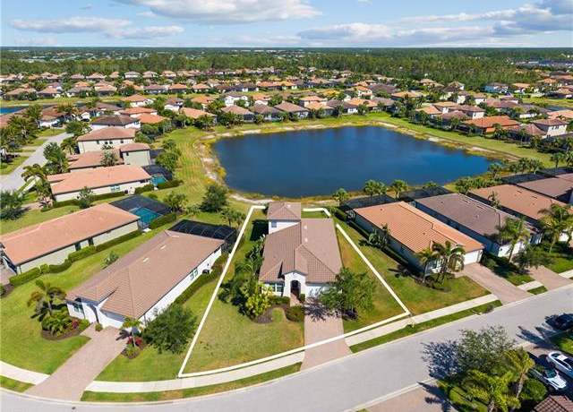 Property at 4711 Abaca Cir, Naples, FL 34119, 3 beds, 3.5 baths