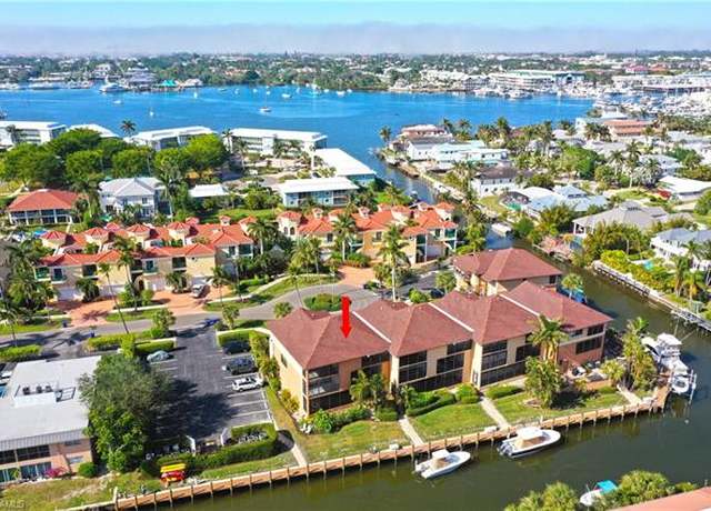Property at 1165 Clam Ct #11, Naples, FL 34102, 2 beds, 2.5 baths