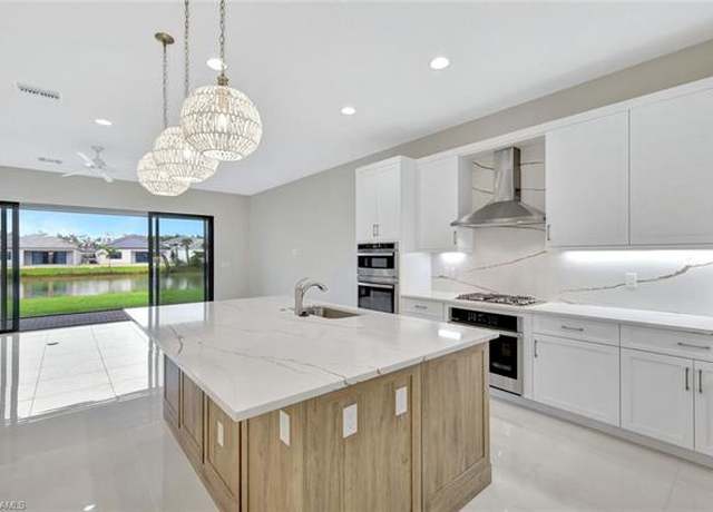 Property at 12667 Caballo Ct, Estero, FL 33928, 3 beds, 4 baths