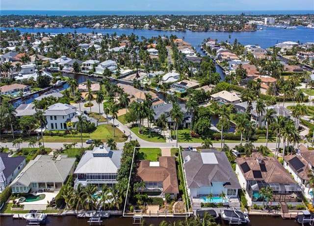 Property at 1893 Snook Dr, Naples, FL 34102, 3 beds, 2 baths