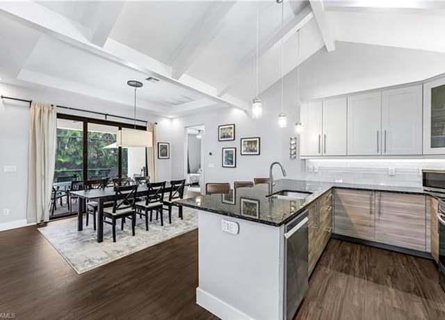 Property at 1140 Jeronimo Dr, Naples, FL 34103, 4 beds, 2.5 baths