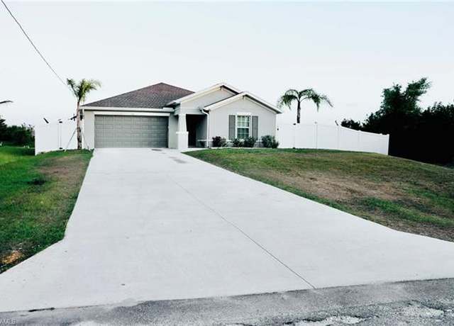 Property at 332 Pembroke St, Lehigh Acres, FL 33974, 3 beds, 2 baths