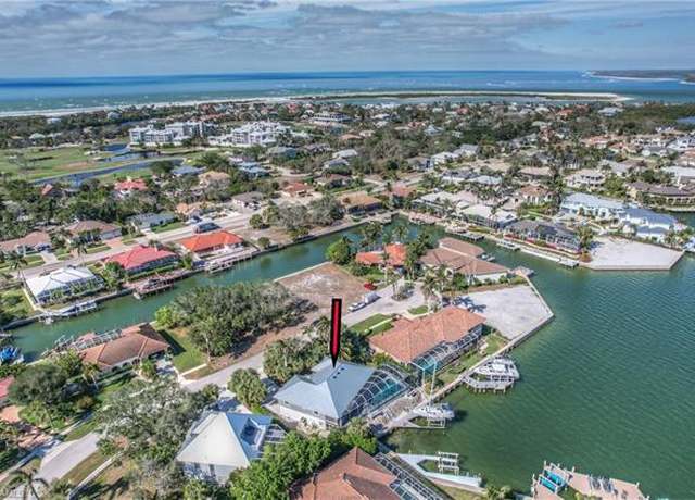 Property at 719 Austin Ct, Marco Island, FL 34145, 3 beds, 2.5 baths