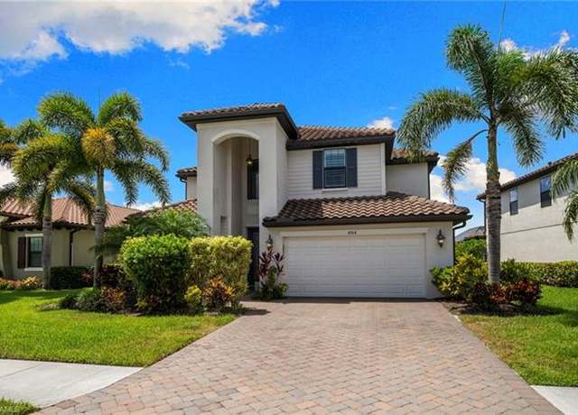 Property at 4764 Formosa Dr, Naples, FL 34119, 5 beds, 3 baths