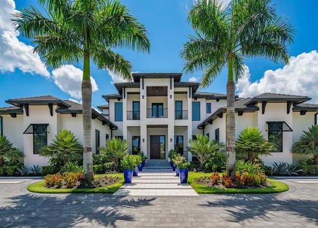 Property at 882 Cassena Rd, Naples, FL 34108, 4 beds, 6 baths