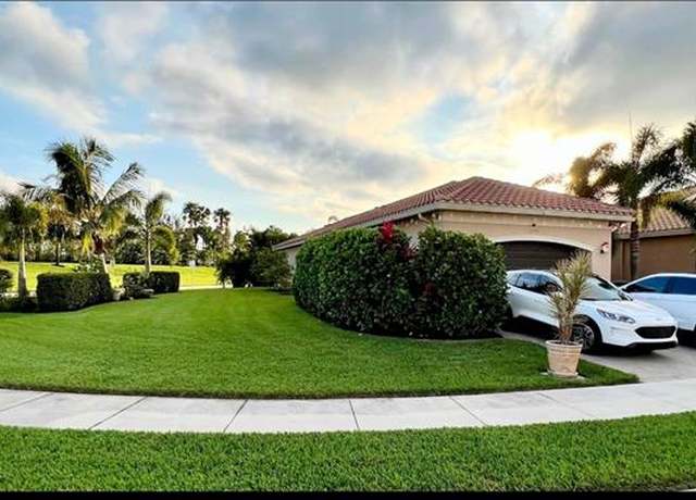 Property at 11599 Meadowrun Cir, Fort Myers, FL 33913, 3 beds, 2.5 baths