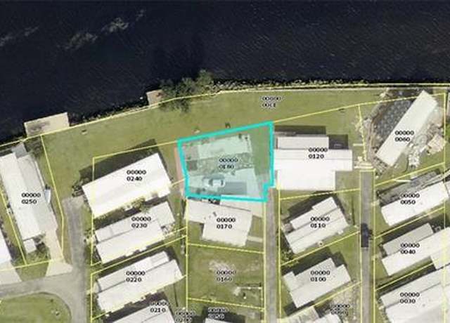 Property at 2012 S Olga Dr, Fort Myers, FL 33905