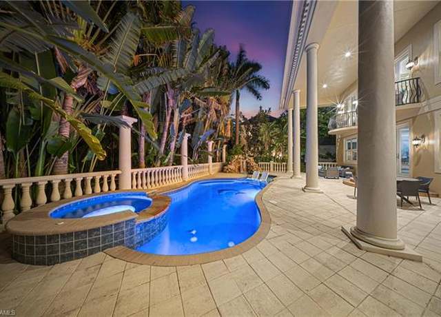 Property at 1408 Hemingway Pl, Naples, FL 34103, 4 beds, 4.5 baths