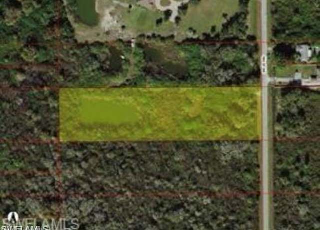 Property at 811 16th St NE, Naples, FL 34120