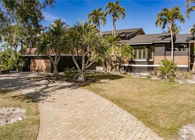 Property at 7232 Heaven Ln, Fort Myers, FL 33908, 4 beds, 3.5 baths