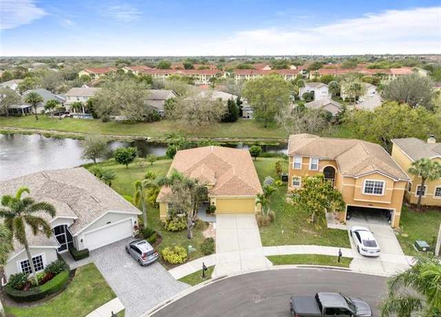 Property at 8423 Hollow Brook Cir, Naples, FL 34119, 3 beds, 2 baths