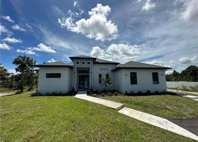 Property at 2832 6th Ave NE, Naples, FL 34120, 4 beds, 4 baths