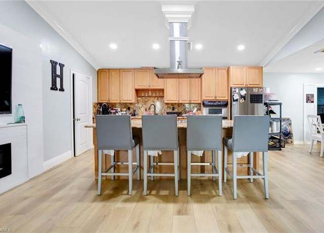 Property at 165 4th St, Naples, FL 34113, 4 beds, 3 baths