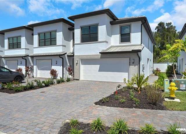 Property at 27851 Solis Grande Dr, Bonita Springs, FL 34135, 3 beds, 2.5 baths