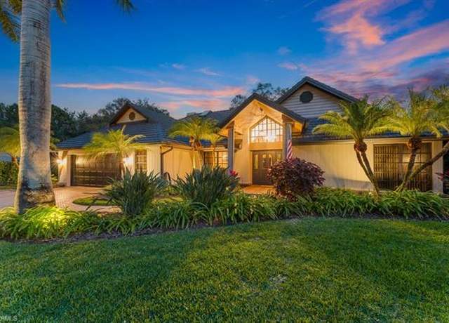 Property at 812 Pine Creek Ln, Naples, FL 34108, 4 beds, 2.5 baths