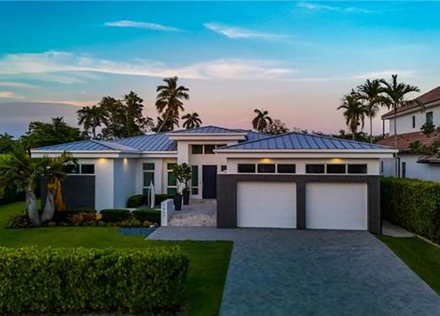 Property at 1807 Snook Dr, Naples, FL 34102, 4 beds, 3.5 baths