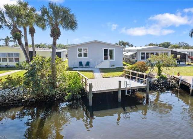 Property at 33 Aquamarine Ave Unit 33Q, Naples, FL 34114, 3 beds, 2 baths