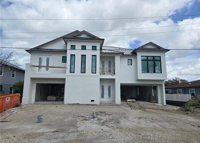 Property at 231 1st St, Bonita Springs, FL 34134, 4 beds, 3.5 baths