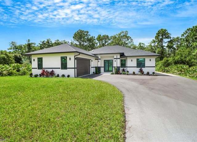 Property at 3520 27th Ave NE, Naples, FL 34120, 4 beds, 3 baths