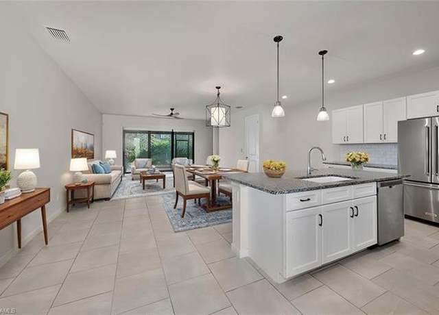 Property at 13010 Pembroke Dr, Naples, FL 34105, 3 beds, 2.5 baths