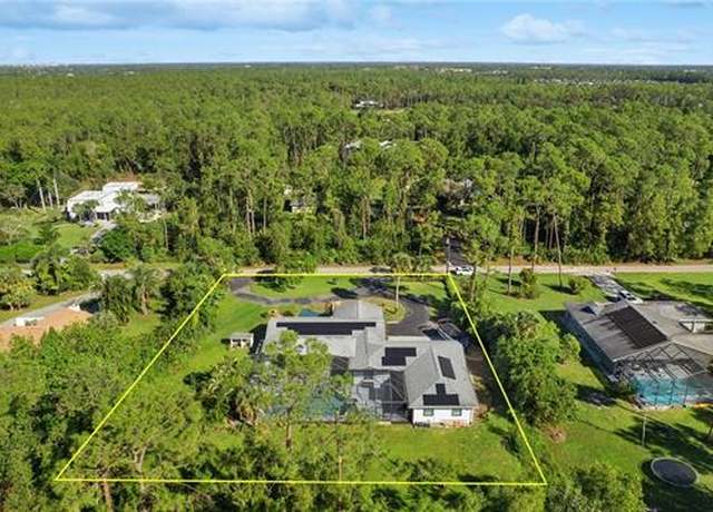 Property at 5533 Wendy Ln, Naples, FL 34112, 5 beds, 4 baths