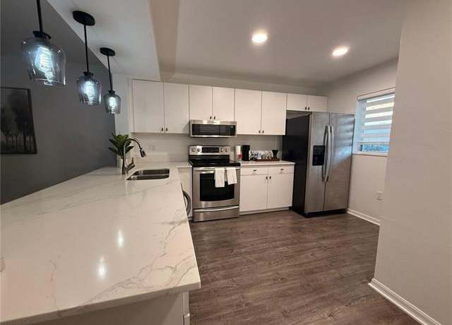 Property at 146 Cypress Way E #805, Naples, FL 34110, 2 beds, 2 baths