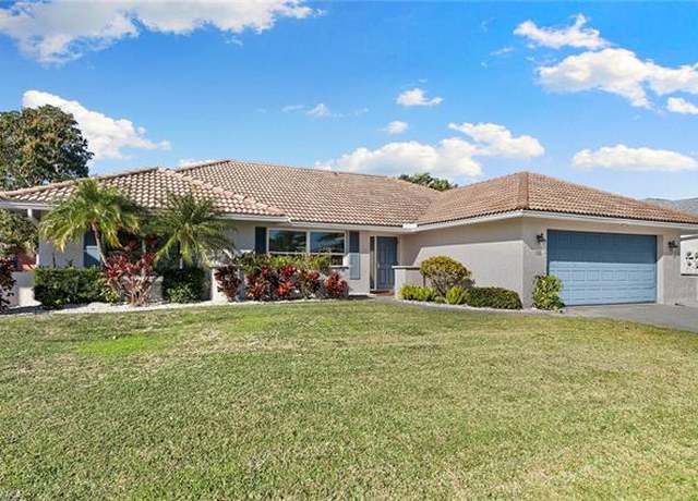 Property at 158 W Flamingo Cir, Marco Island, FL 34145, 3 beds, 2 baths