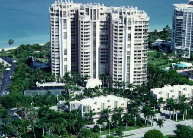 Property at 4021 Gulf Shore Blvd N #304, Naples, FL 34103, 3 beds, 3 baths