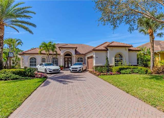 Property at 389 Cypress Way W, Naples, FL 34110, 4 beds, 3 baths