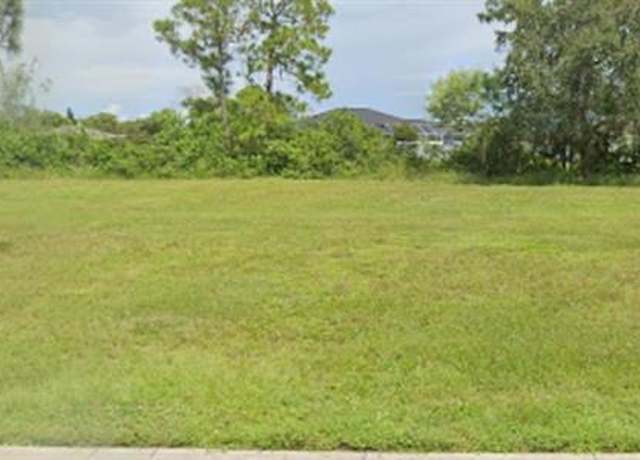 Property at 401 Blackburn Blvd, North Port, FL 34287