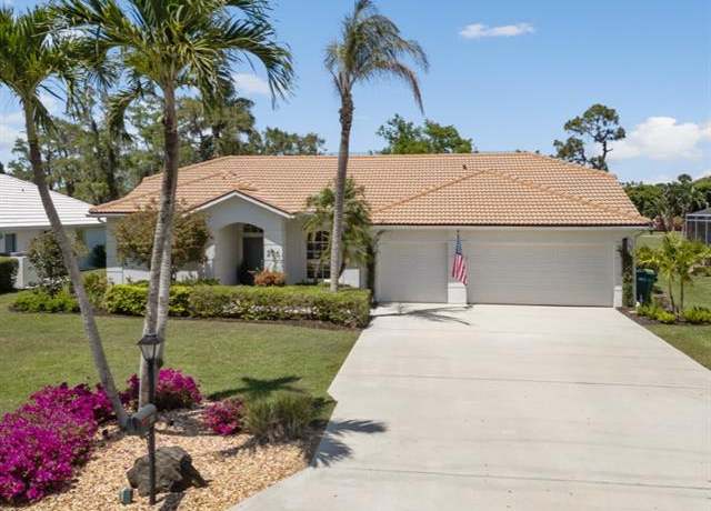 Property at 206 Palmetto Dunes Cir, Naples, FL 34113, 4 beds, 3 baths