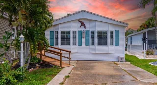 Photo of 10903 Peregrine Falcon Cir, Estero, FL 33928