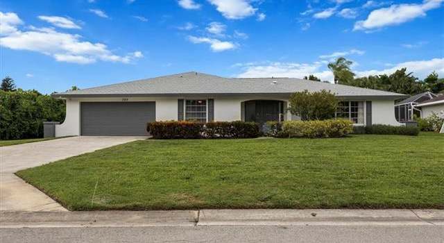 Photo of 389 Country Club Ln, Naples, FL 34110