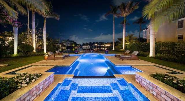 Photo of 225 Cove Ln, Naples, FL 34102