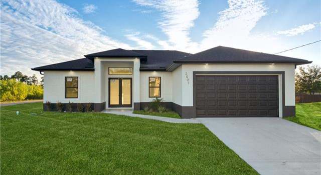 Photo of 2001 Curry Ave N, Lehigh Acres, FL 33971