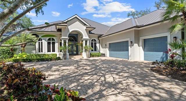Photo of 933 Barcarmil Way, Naples, FL 34110